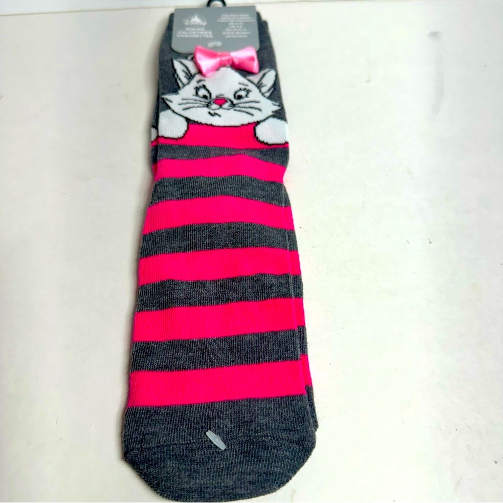 NWT. Disney Socks for Adults - Marie cat from Aristocats. soft and stylish
